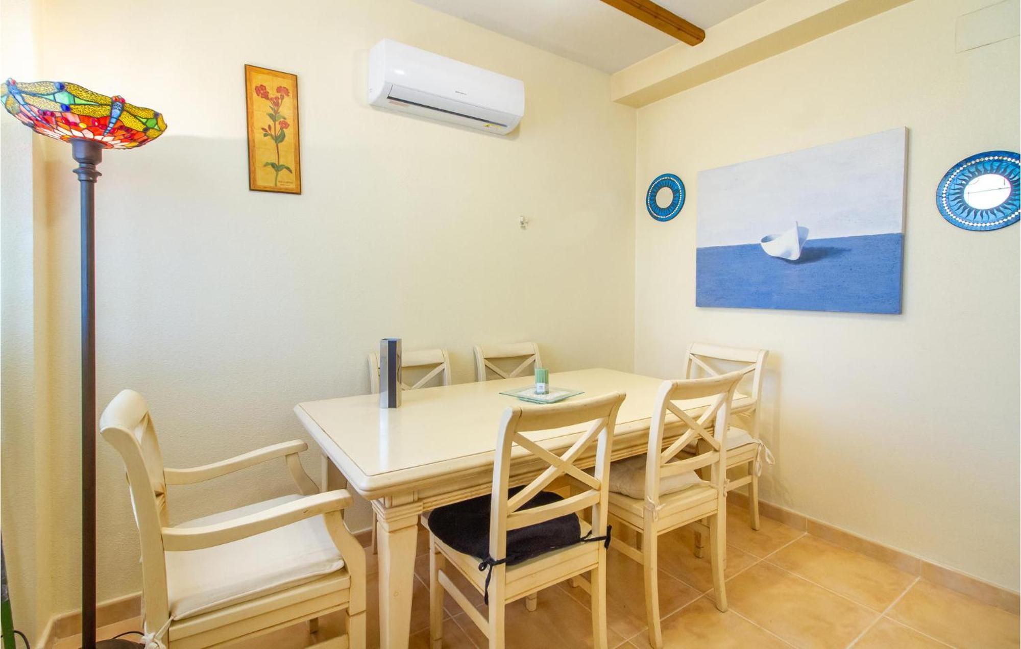 Lovely Home With Swimming Pool Санта Пола Екстериор снимка